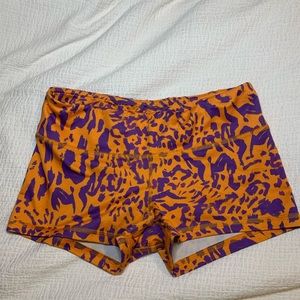 Like new Turmeric Leopard Fleos